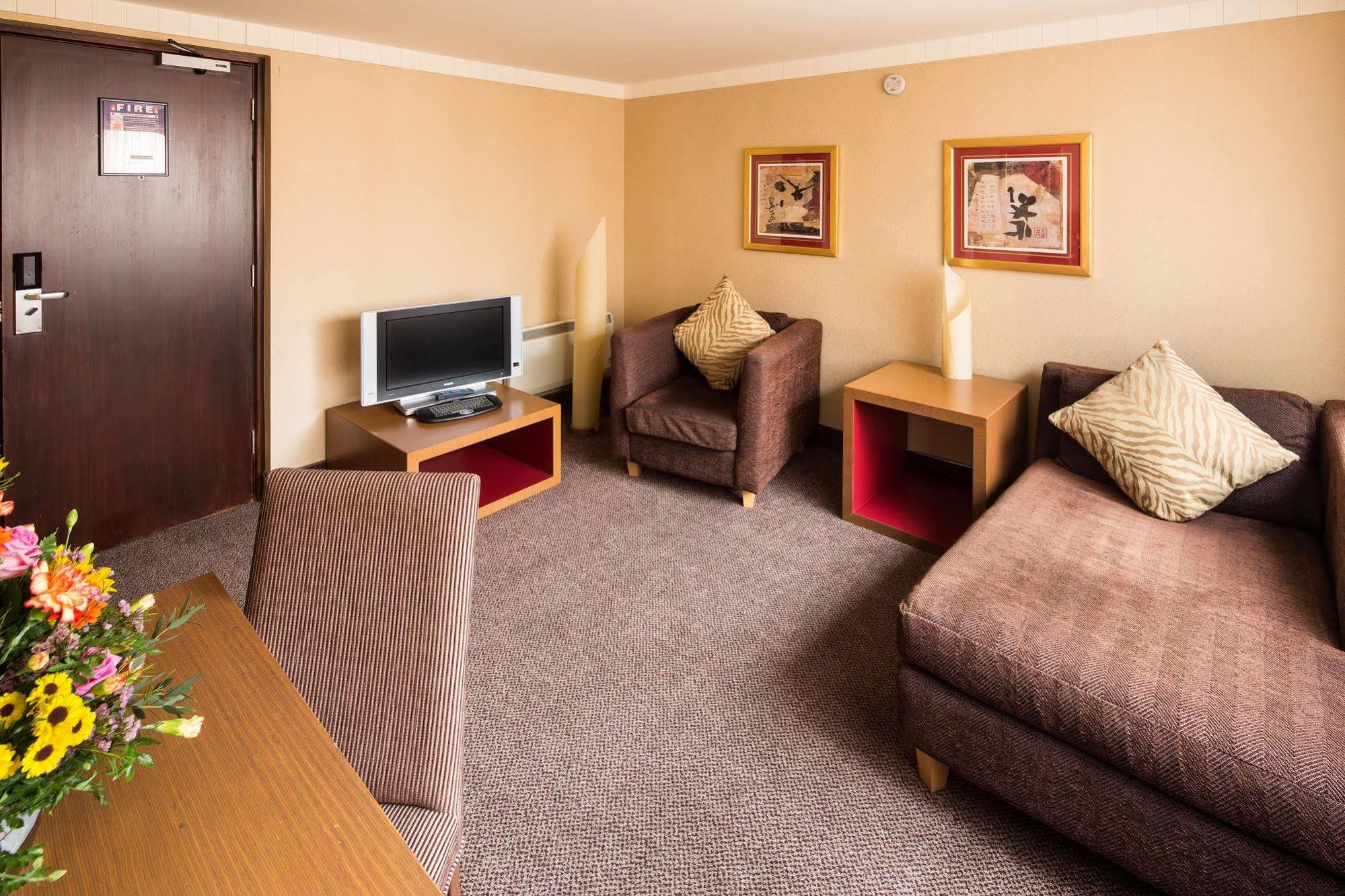 Mercure Swansea Hotel מראה חיצוני תמונה